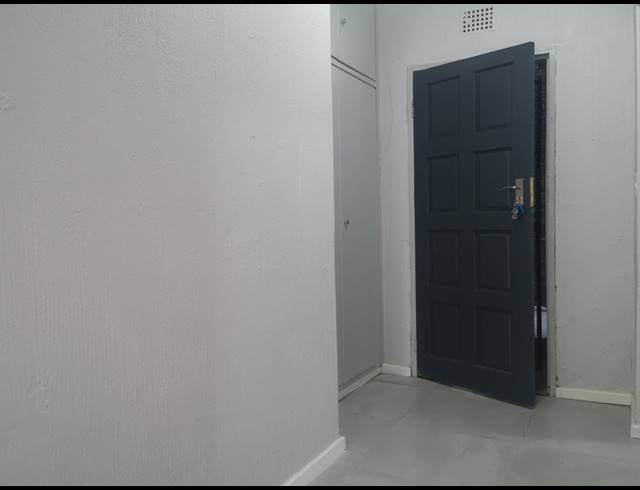 3 BEDROOM APARTMENT FOR SALE IN WINDSOR WEST